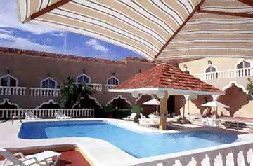 Molcas Hotel